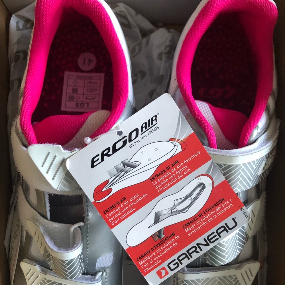 Garneau Spin Shoes NWT